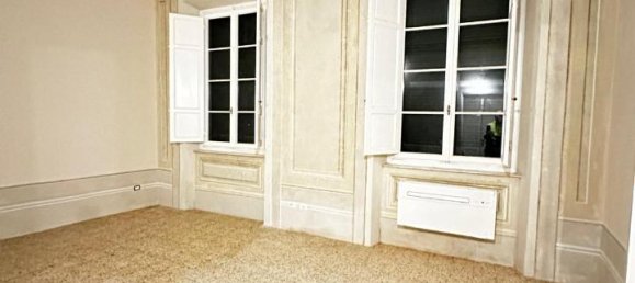 5 rooms Apartment in Pisa, Italy No. 38088 10