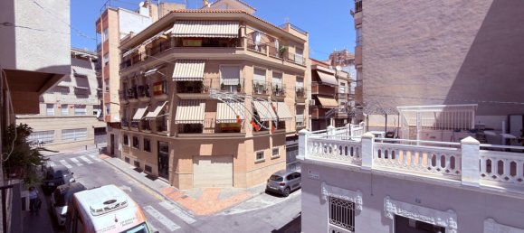 10 dormitorios propiedad comercial en venta en Alicante, Comunidad Valenciana, Spain № 369547 2
