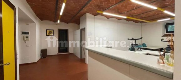 170m² Office in Florence, Italy No. 13615 4