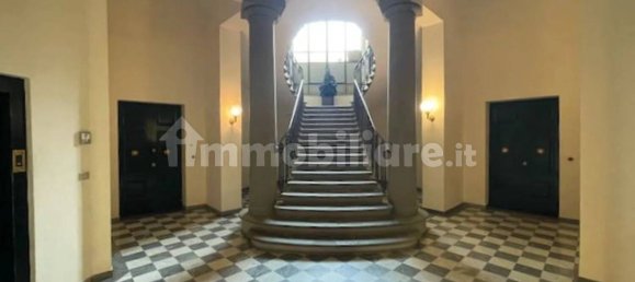 170m² Office in Florence, Italy No. 13615 3