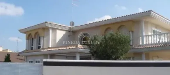 4 bedrooms House in L'Eliana, Spain No. 22227 7