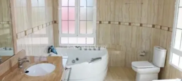 4 bedrooms House in L'Eliana, Spain No. 22227 12