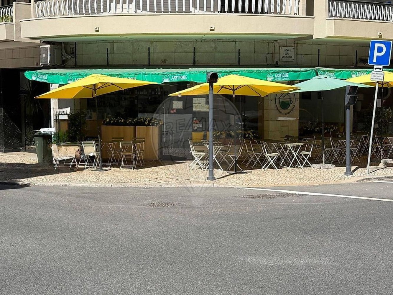 80m² Commercial property in Lisbon, Portugal No. 328137