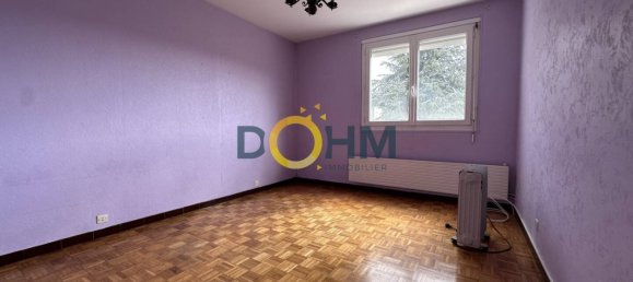 2 bedrooms Apartment in La Ricamarie, France No. 358297 3