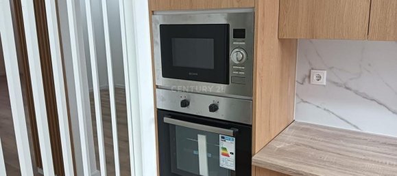 5 chambres Duplex à Amadora, Portugal No. 67457 4