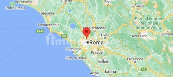 95m² Commercial property in Rome, Italy No. 327684 6