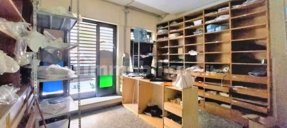 95m² Commercial property in Rome, Italy No. 327684 2