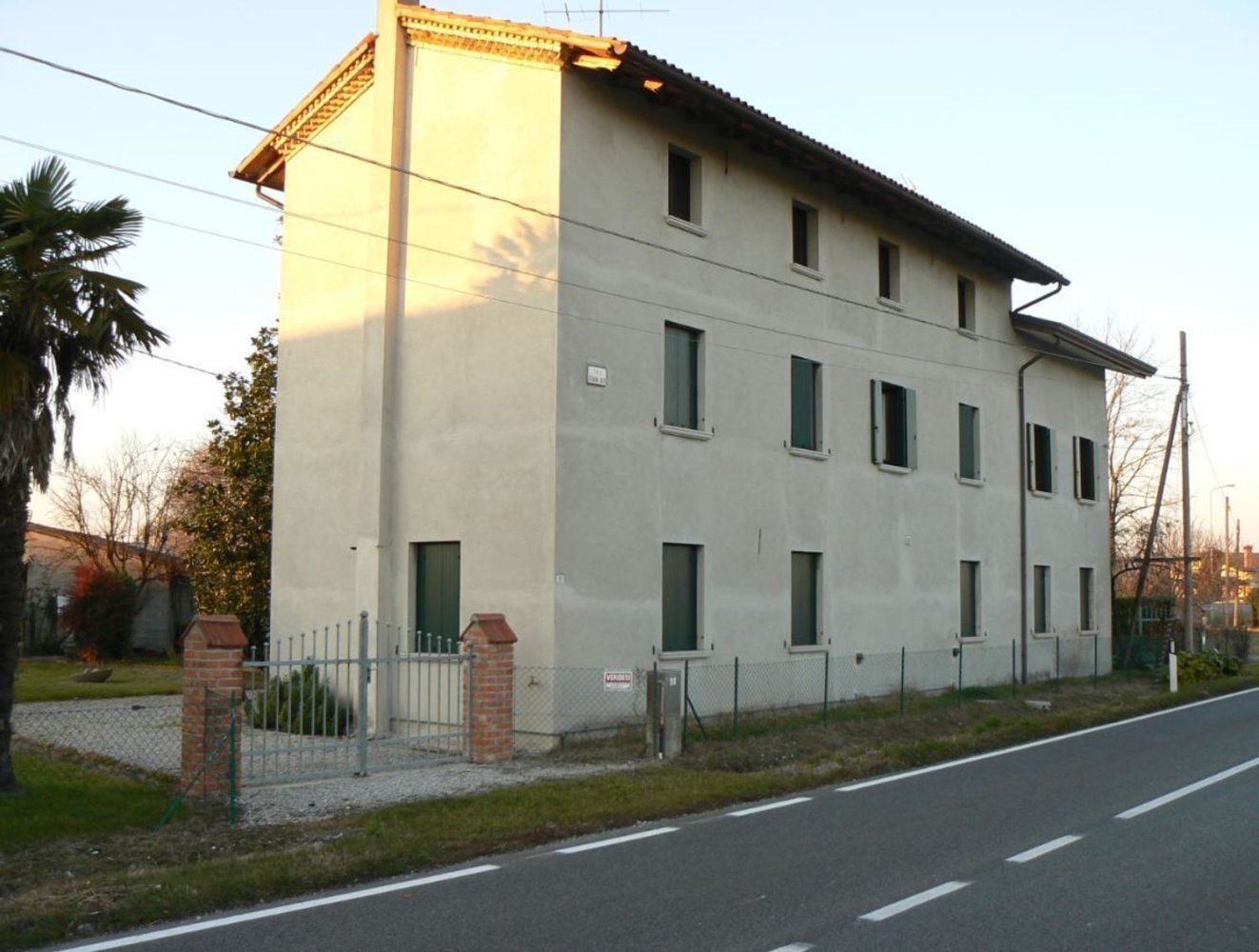 Casa de 16 divisões em Pordenone, Italy N.º 253969