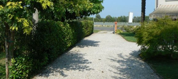 Casa de 16 divisões em Pordenone, Italy N.º 253969 2