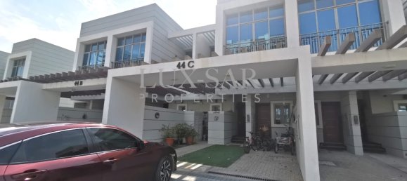 3 bedrooms Townhouse in Al Furjan, UAE No. 8526 2