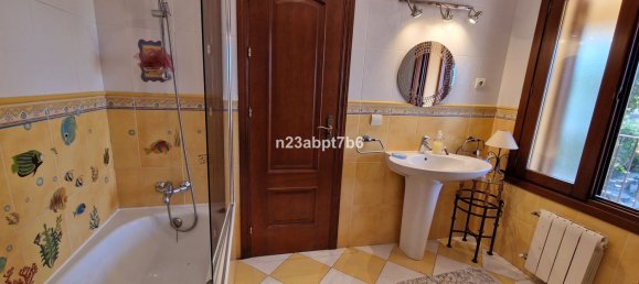 Вилла с 5 спальнями в Марбелья, Испания № 139070 25