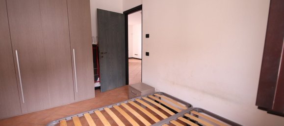 3 rooms Apartment in Alba, Italy No. 70525 27