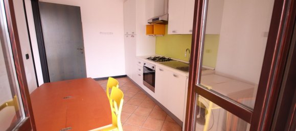 3 rooms Apartment in Alba, Italy No. 70525 16