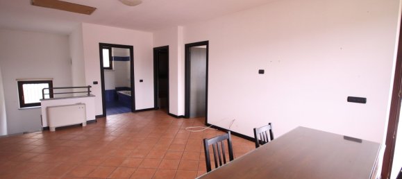 3 rooms Apartment in Alba, Italy No. 70525 11