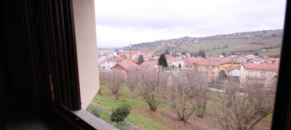 3 rooms Apartment in Alba, Italy No. 70525 9