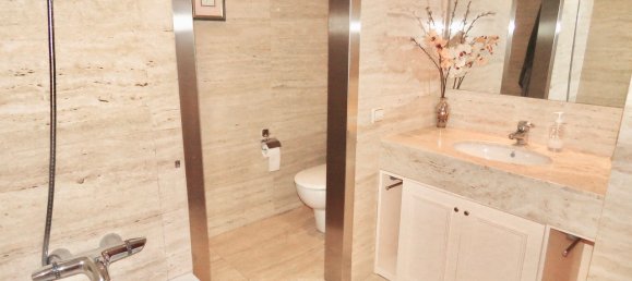 5 bedrooms Apartment in Barcelona, Spain No. 4429 5