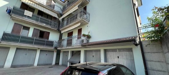 2-salle Appartement à Castel d'Ario, Italy No. 223130 17