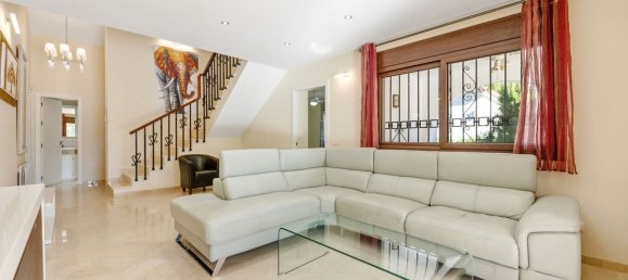 5 bedrooms House in Estepona, Spain No. 180816 2