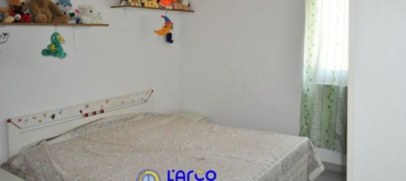 Дом с 8 комнатами в Козенца, Италия № 85997 47