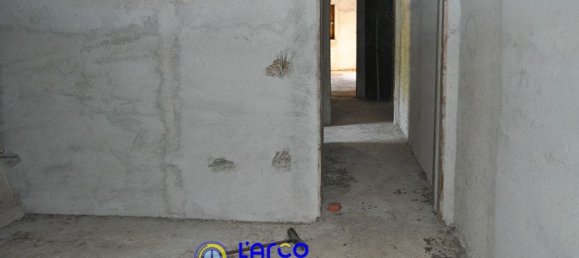 Дом с 8 комнатами в Козенца, Италия № 85997 34