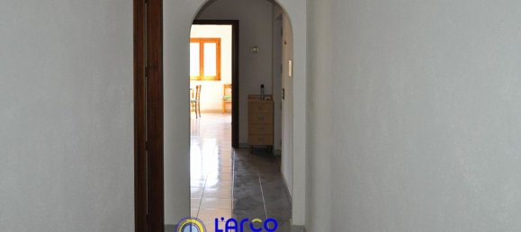 Дом с 8 комнатами в Козенца, Италия № 85997 6