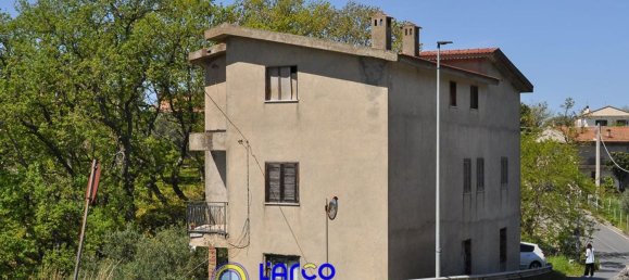 Дом с 8 комнатами в Козенца, Италия № 85997 26