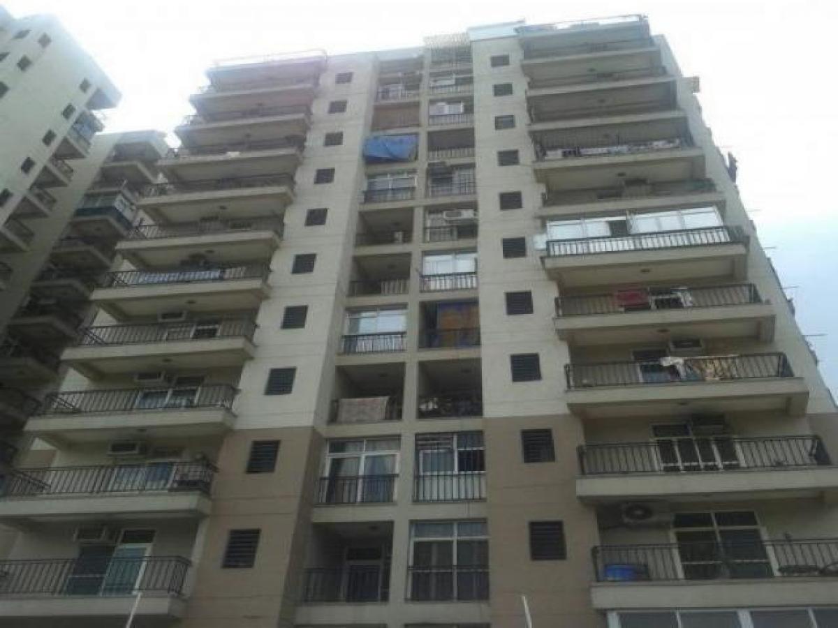 2 bedrooms House in Ghaziabad, India No. 51335