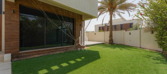 4 bedrooms Villa in Yas Island, UAE No. 26861 30