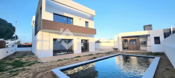 4 bedrooms House in Setubal, Portugal No. 111121 8