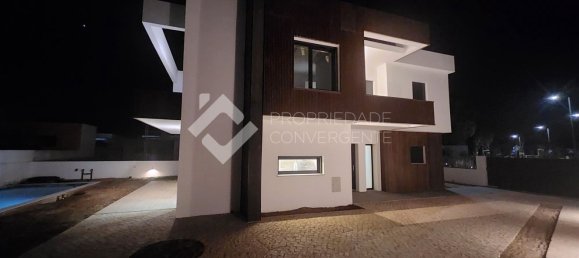 4 bedrooms House in Setubal, Portugal No. 111121 3