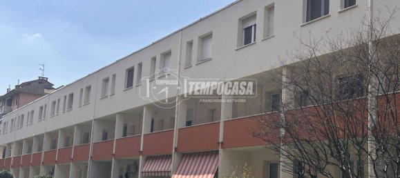 Apartamento de 2 dormitorios en Muggiò, Italy No. 201643 6