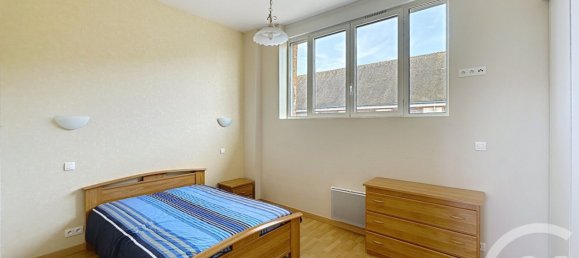 2 chambres Appartement à Châteauneuf-sur-Loire, France No. 156128 2