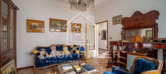 Casa de 4 habitaciónes en Montechiarugolo, Italy No. 297008 5