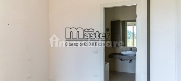 3 bedrooms Apartment in Treviso, Italy No. 220809 13
