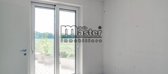 3 bedrooms Apartment in Treviso, Italy No. 220809 12