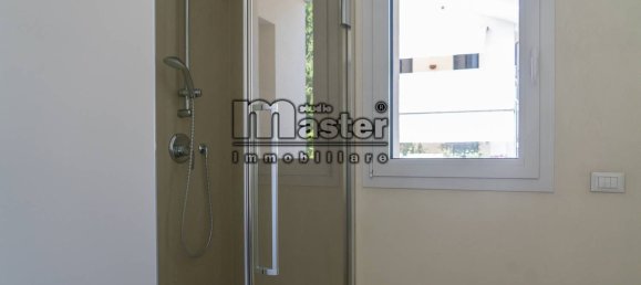 3 bedrooms Apartment in Treviso, Italy No. 220809 10