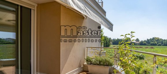 3 bedrooms Apartment in Treviso, Italy No. 220809 4