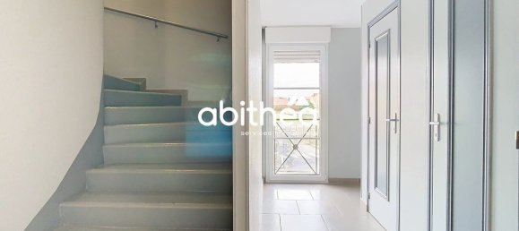 2 bedrooms Apartment in Auchel, France No. 272101 12