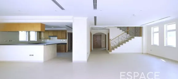 4 bedrooms Villa in Jumeirah Park, UAE No. 108322 6