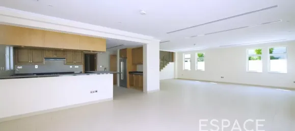 4 bedrooms Villa in Jumeirah Park, UAE No. 108322 10