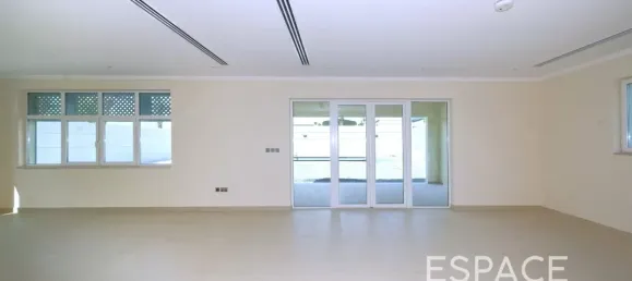 4 bedrooms Villa in Jumeirah Park, UAE No. 108322 11