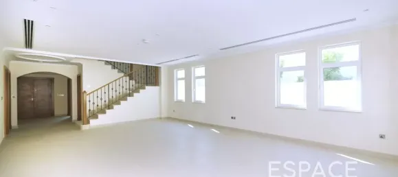 4 bedrooms Villa in Jumeirah Park, UAE No. 108322 8