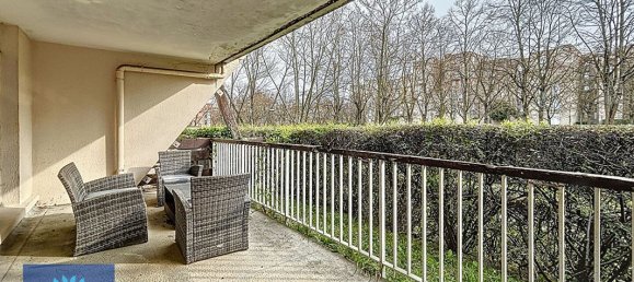 2 bedrooms Apartment in Evry, France No. 129978 5