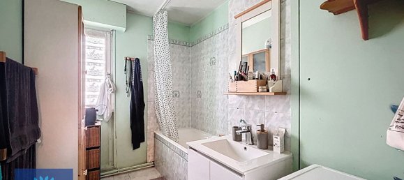 2 bedrooms Apartment in Evry, France No. 129978 3