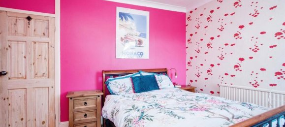 3 bedrooms House in Watford, United Kingdom No. 6069 7