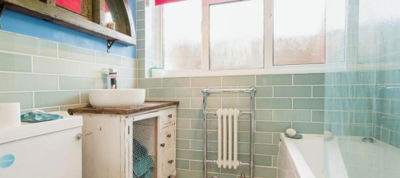 3 bedrooms House in Watford, United Kingdom No. 6069 10