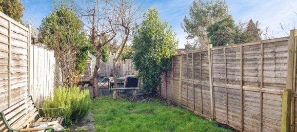 3 bedrooms House in Watford, United Kingdom No. 6069 11