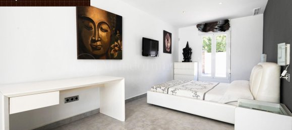 4 bedrooms Villa in Marbella, Spain No. 118098 9