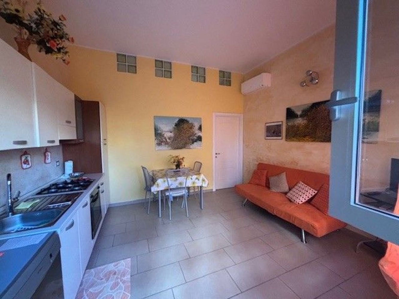 2 bedrooms Apartment in Borghetto Santo Spirito, Italy No. 376003