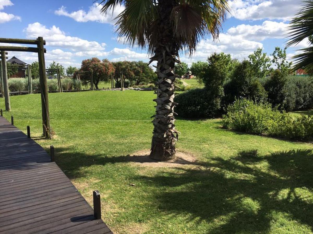  Land in Tigre, Argentina No. 121522